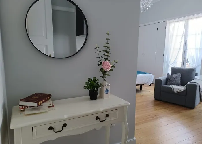 公寓式酒店 Do Doutor 庞巴尔