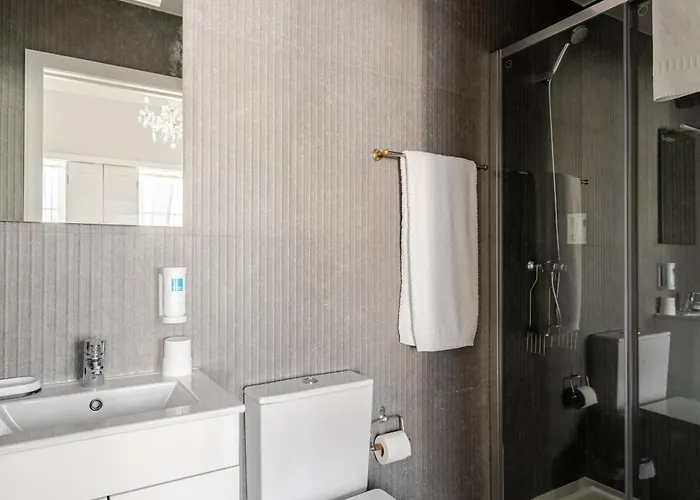 Do Doutor 公寓式酒店 庞巴尔