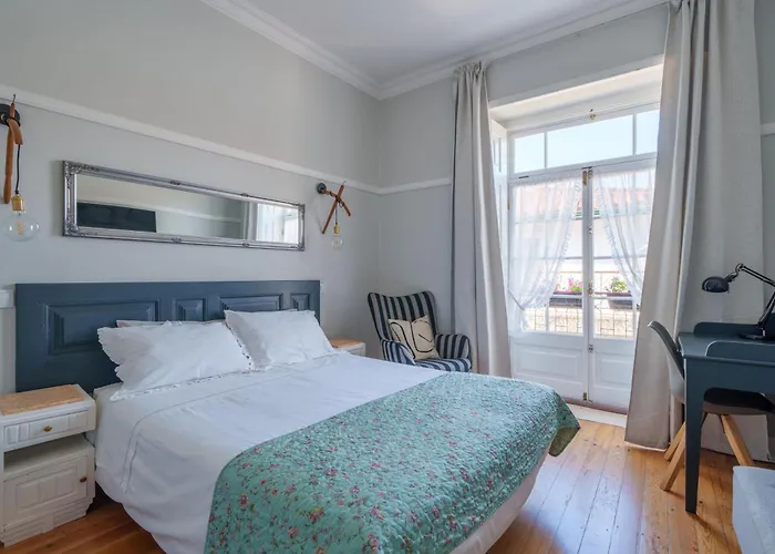 公寓式酒店 Do Doutor 庞巴尔